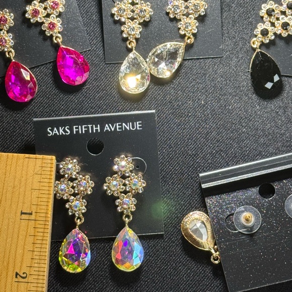 Glamorous Saks Fifth Avenue Pink Flower Post With Crystal Teardrop Earrings - Picture 3 of 8